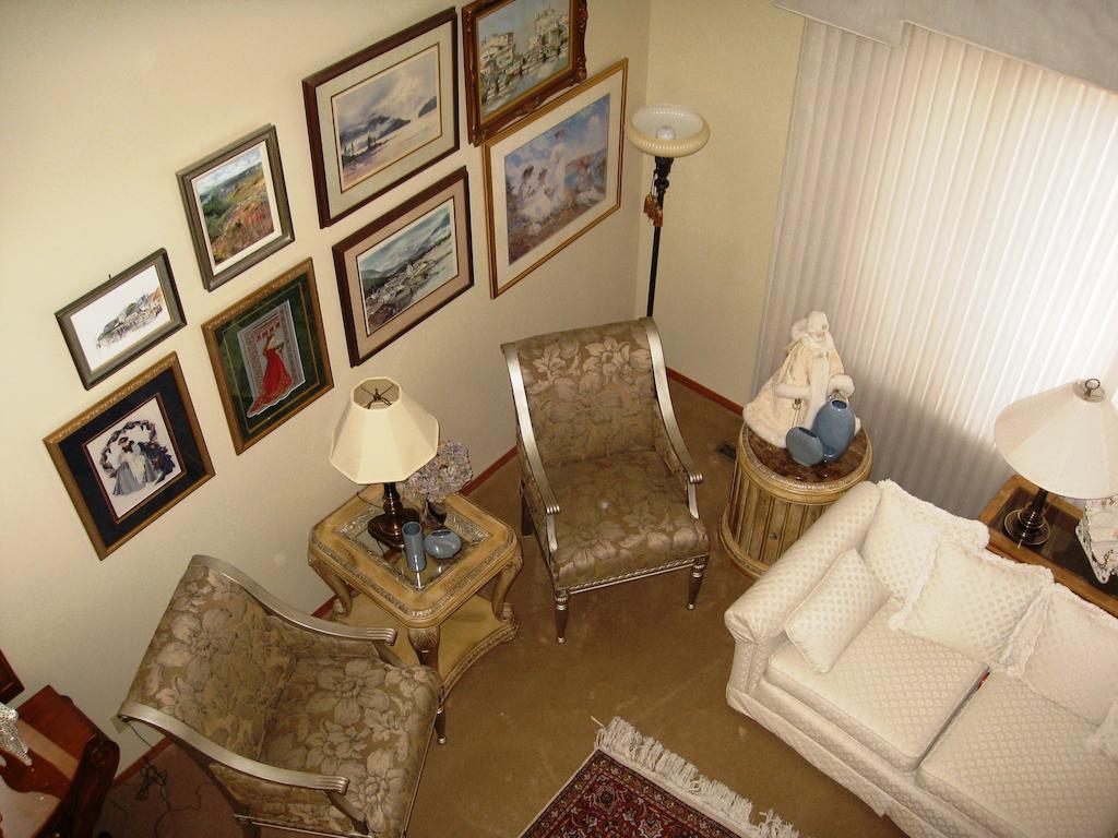 Mcdougall Lane Bed & Breakfast Drumheller Exterior photo