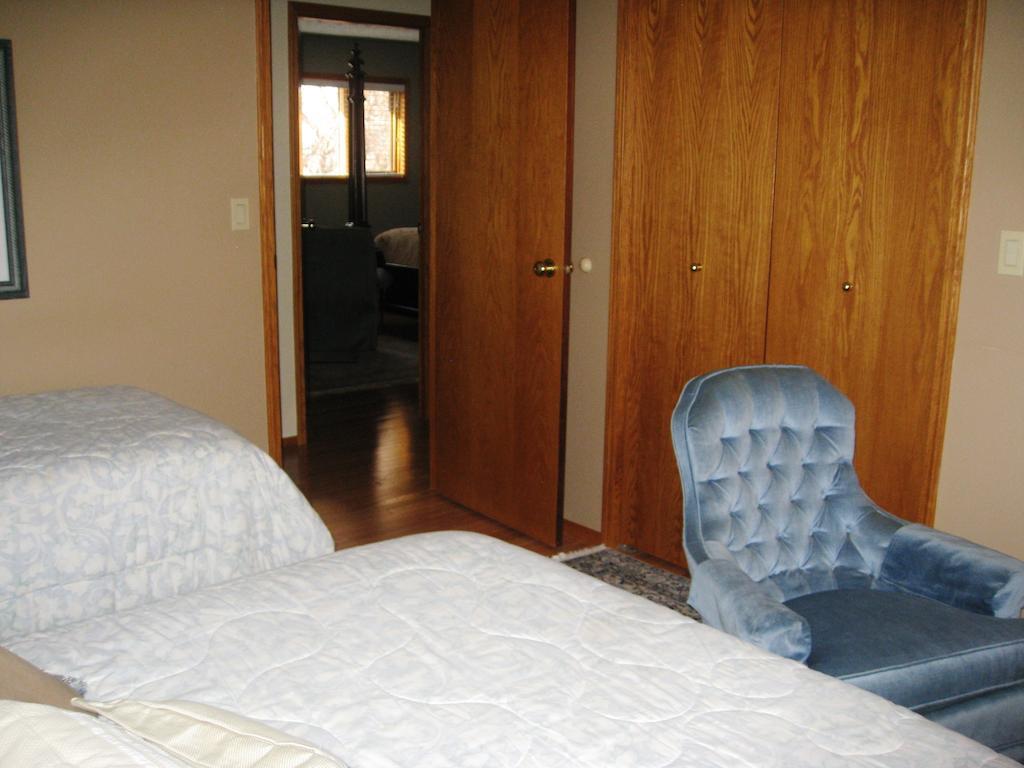Mcdougall Lane Bed & Breakfast Drumheller Exterior photo